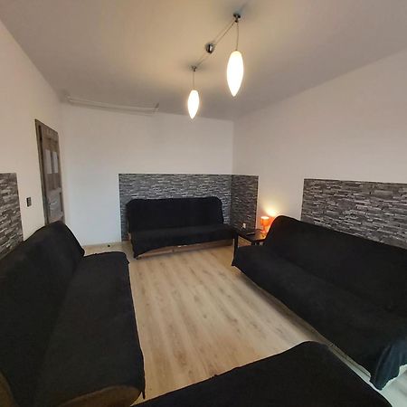 2060 Zwyciestwa 5G - Tanie Pokoje W Apartamencie - Samodzielne Zameldowanie - Self Check In Poznan Luaran gambar