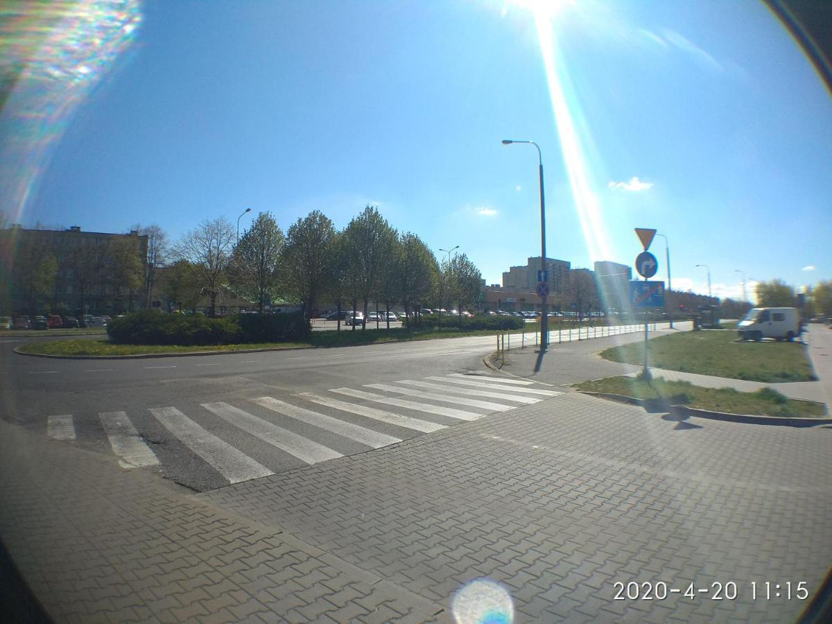 2060 Zwyciestwa 5G - Tanie Pokoje W Apartamencie - Samodzielne Zameldowanie - Self Check In Poznan Luaran gambar