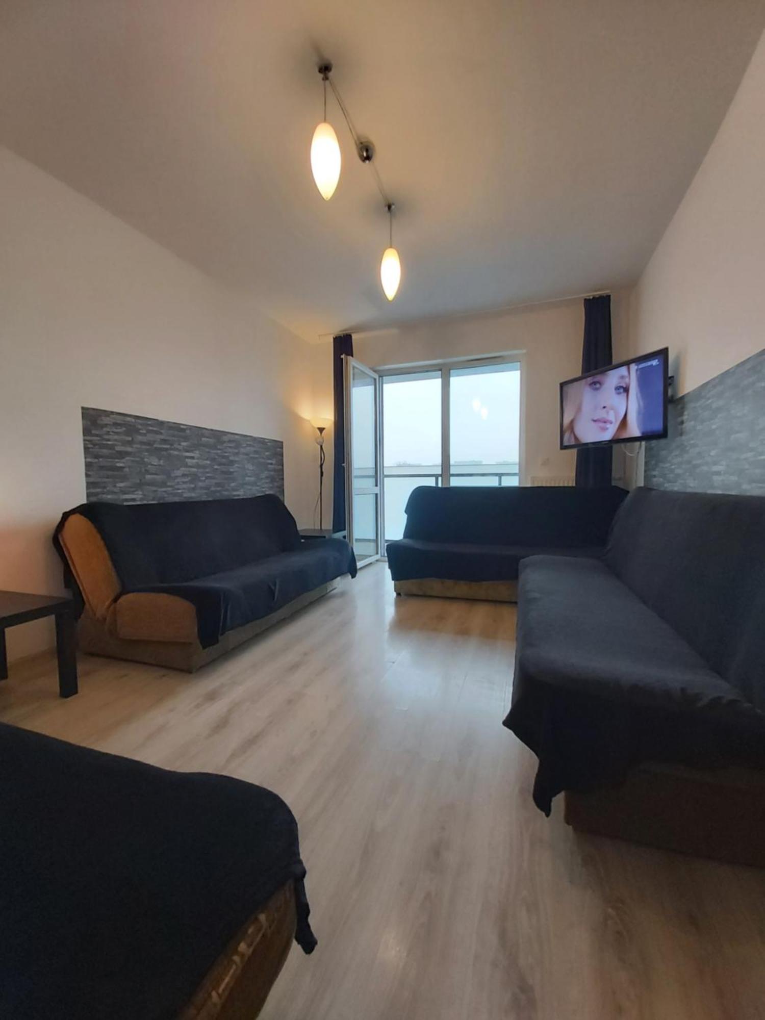2060 Zwyciestwa 5G - Tanie Pokoje W Apartamencie - Samodzielne Zameldowanie - Self Check In Poznan Luaran gambar