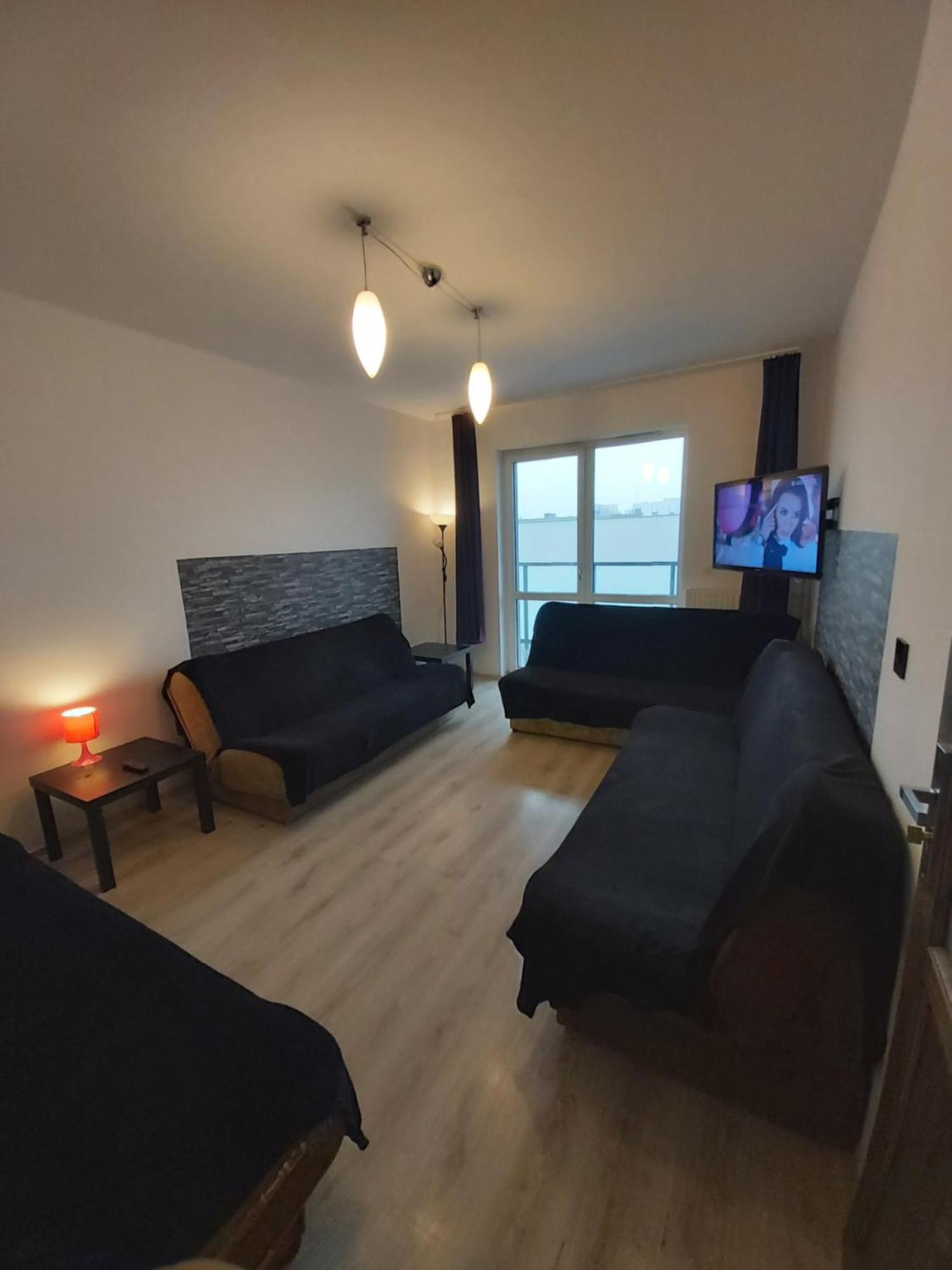 2060 Zwyciestwa 5G - Tanie Pokoje W Apartamencie - Samodzielne Zameldowanie - Self Check In Poznan Luaran gambar